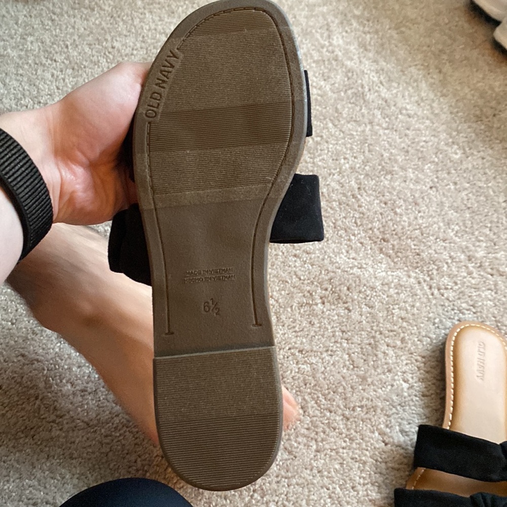 Sandals - Picture 2 of 3